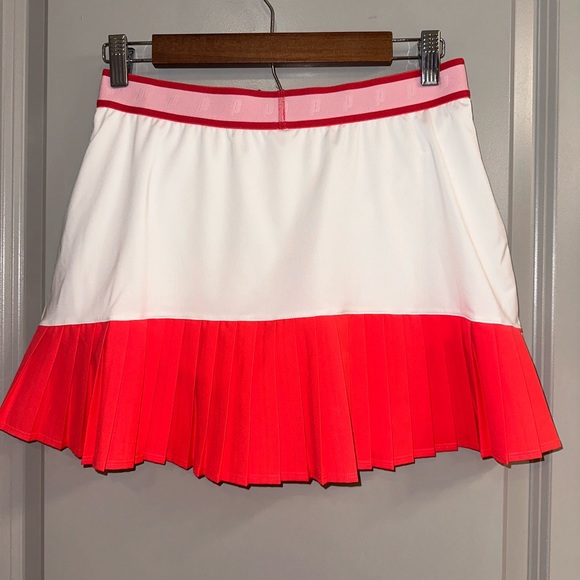 PRINCE WOMEN'S PLEATED LOGO TENNIS SKORT - WHITE & RED NEON // SMALL - Picture 1 of 3